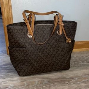 Michael Kors purse
